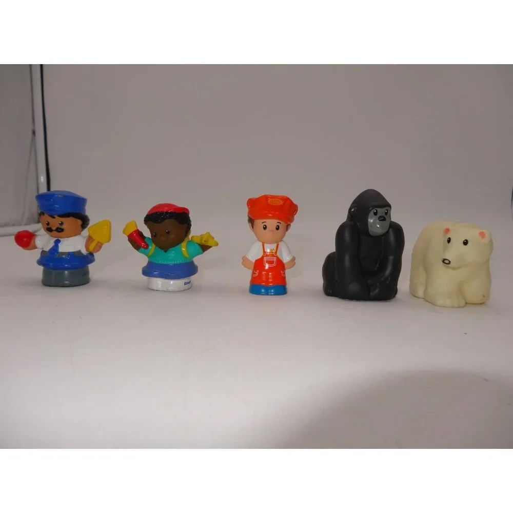 Fisher-Price Little People‎ Choo-Choo Zoo Train Conductor 3 Animals School Bus